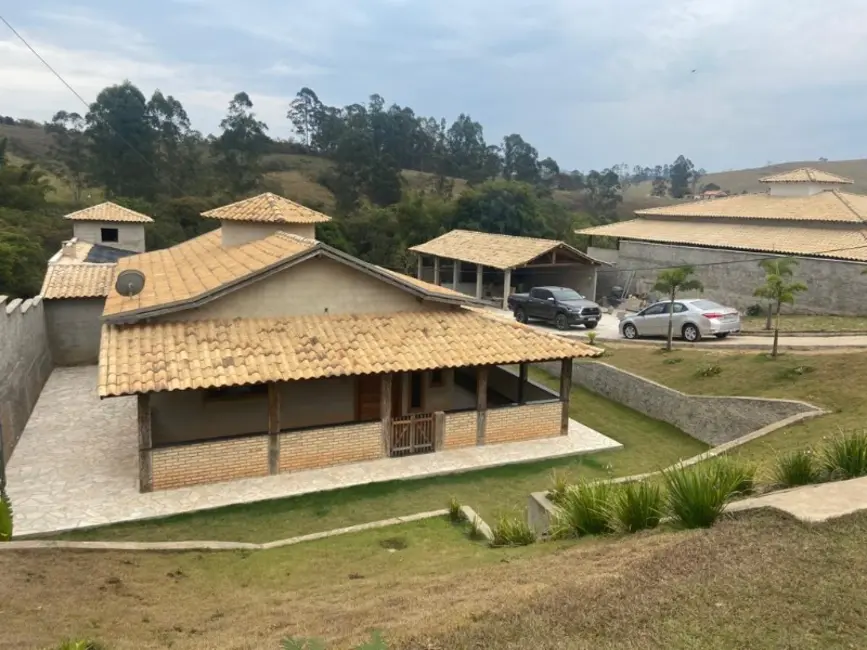 Foto 1 de Chácara com 3 quartos à venda, 500m2 em Entre Rios De Minas - MG