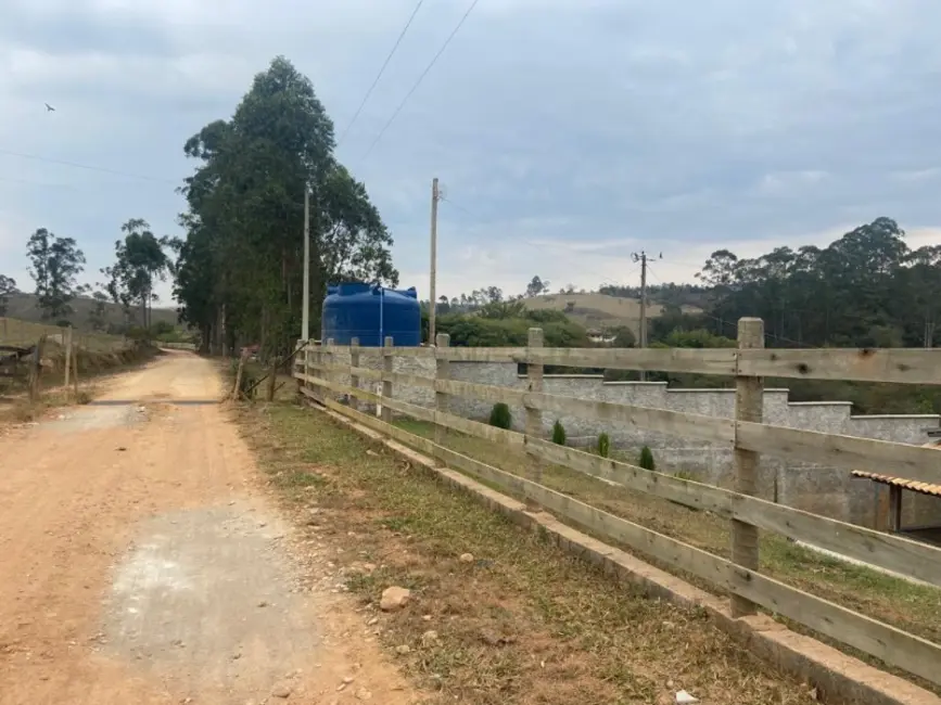 Foto 2 de Chácara com 3 quartos à venda, 500m2 em Entre Rios De Minas - MG