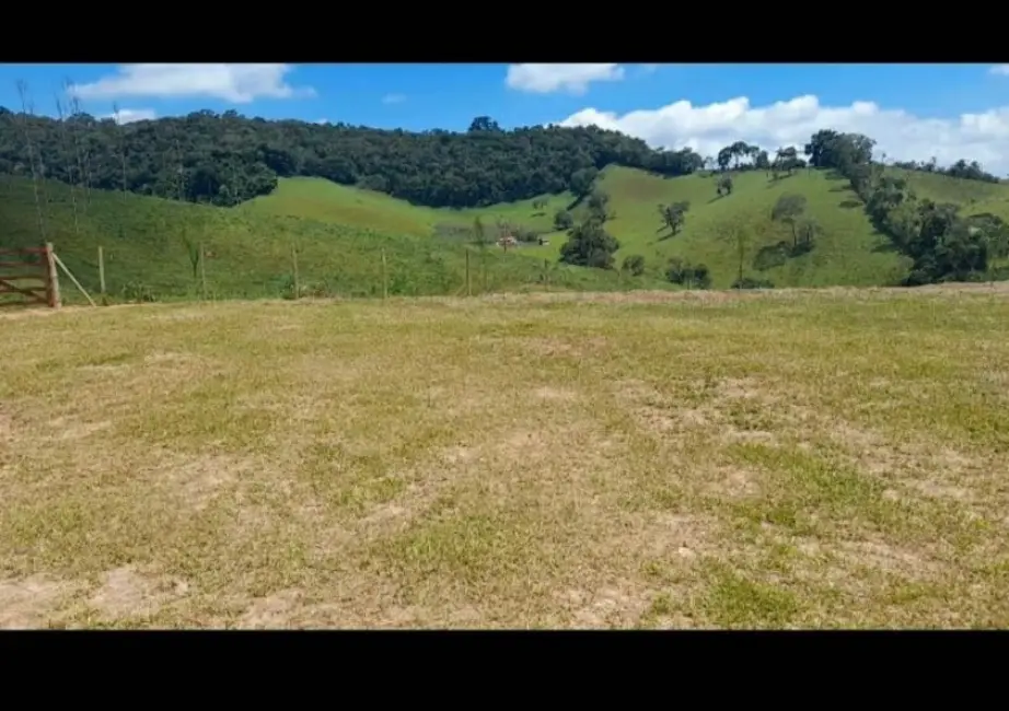 Foto 2 de Chácara à venda em Entre Rios De Minas - MG