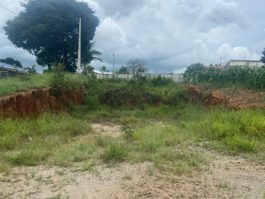 Foto 3 de Terreno / Lote à venda, 300m2 em Castro, Entre Rios De Minas - MG