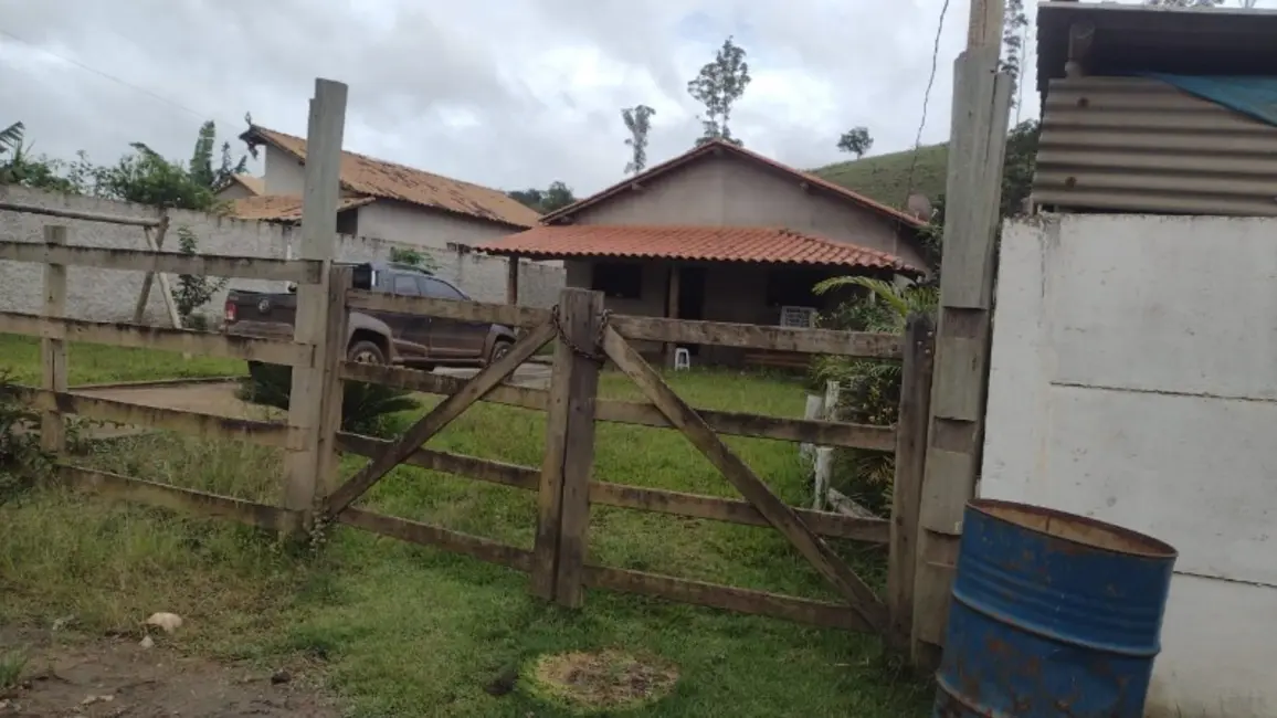 Foto 2 de Chácara à venda, 600m2 em Entre Rios De Minas - MG