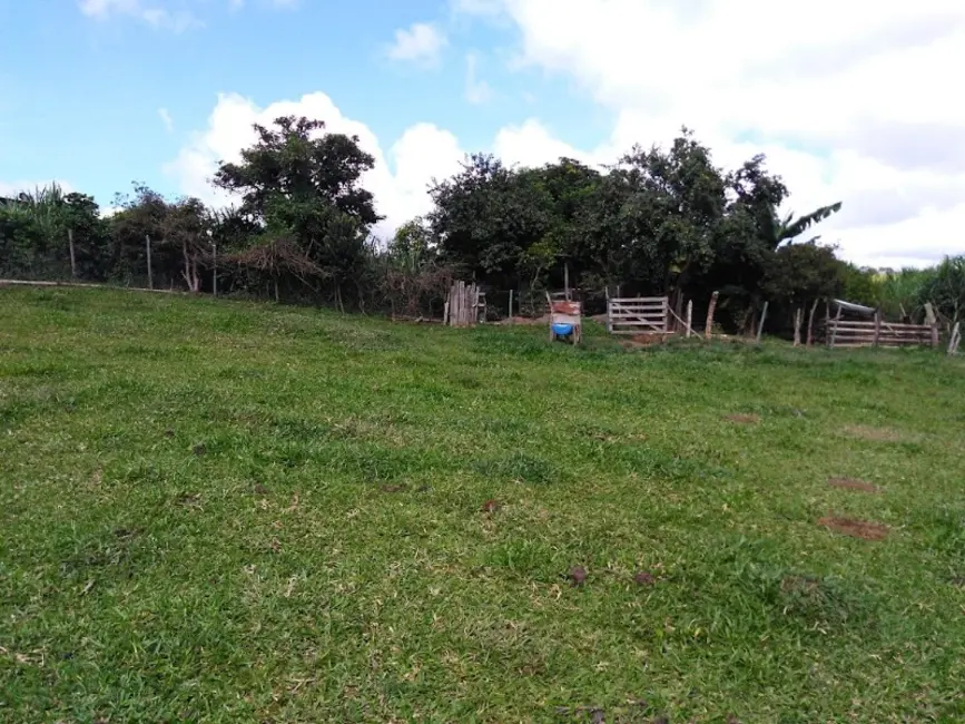 Foto 5 de Sítio / Rancho com 3 quartos à venda em Desterro De Entre Rios - MG