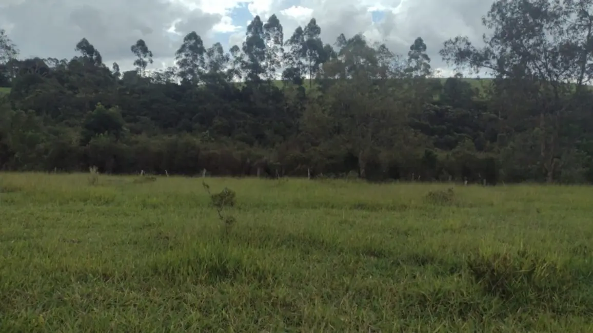 Terreno / Lote à venda, 470000m2 em Desterro De Entre Rios - MG - imagem 8 Foto 8 de Terreno / Lote à venda, 470000m2 em Desterro De Entre Rios - MG