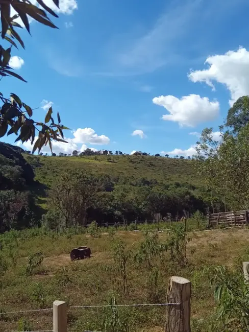 Foto 2 de Terreno / Lote à venda, 190000m2 em Desterro De Entre Rios - MG
