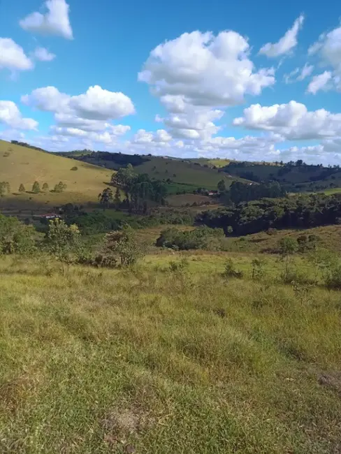 Terreno / Lote à venda, 190000m2 em Desterro De Entre Rios - MG - imagem 3 Foto 3 de Terreno / Lote à venda, 190000m2 em Desterro De Entre Rios - MG