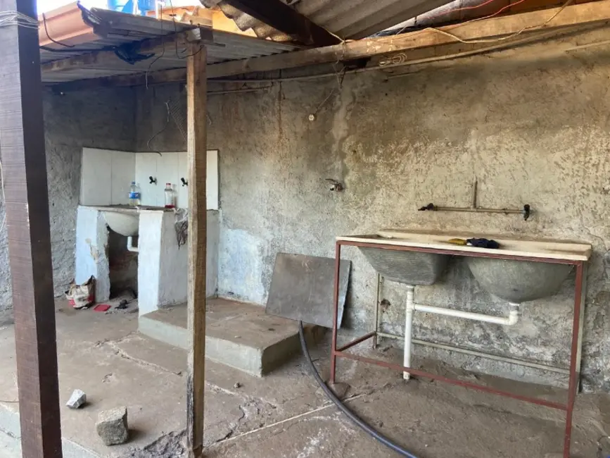 Foto 2 de Casa com 3 quartos à venda, 60m2 em Entre Rios De Minas - MG
