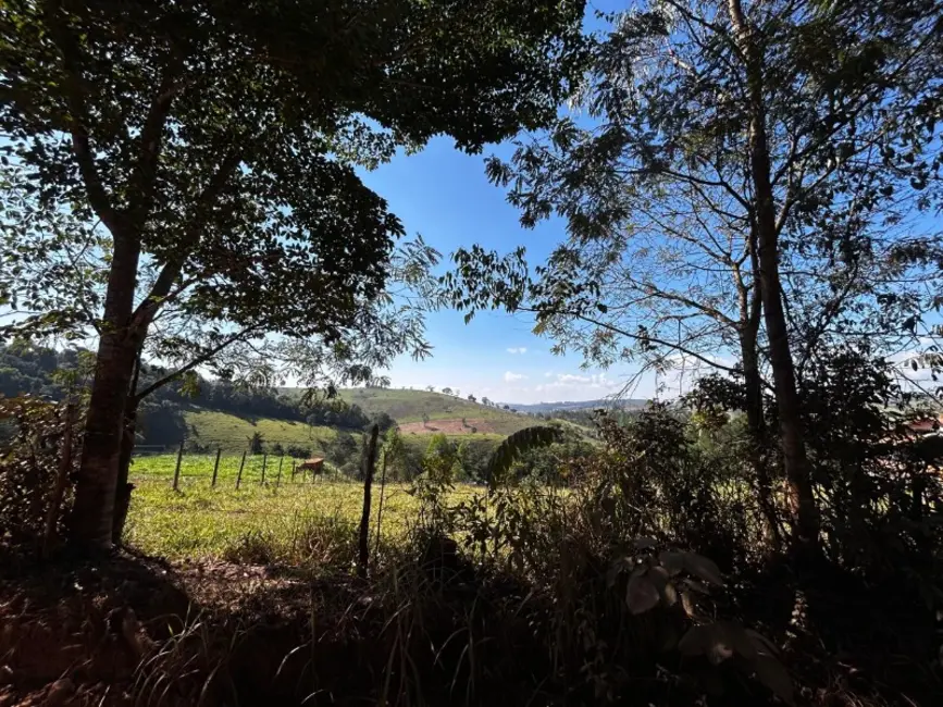 Foto 2 de Chácara à venda em Entre Rios De Minas - MG