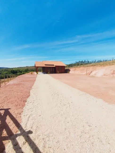 Foto 3 de Chácara à venda em Entre Rios De Minas - MG