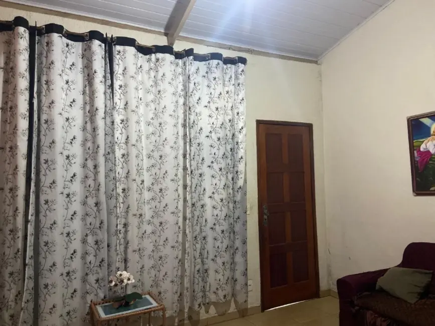 Foto 9 de Casa com 2 quartos à venda, 120m2 em Desterro De Entre Rios - MG