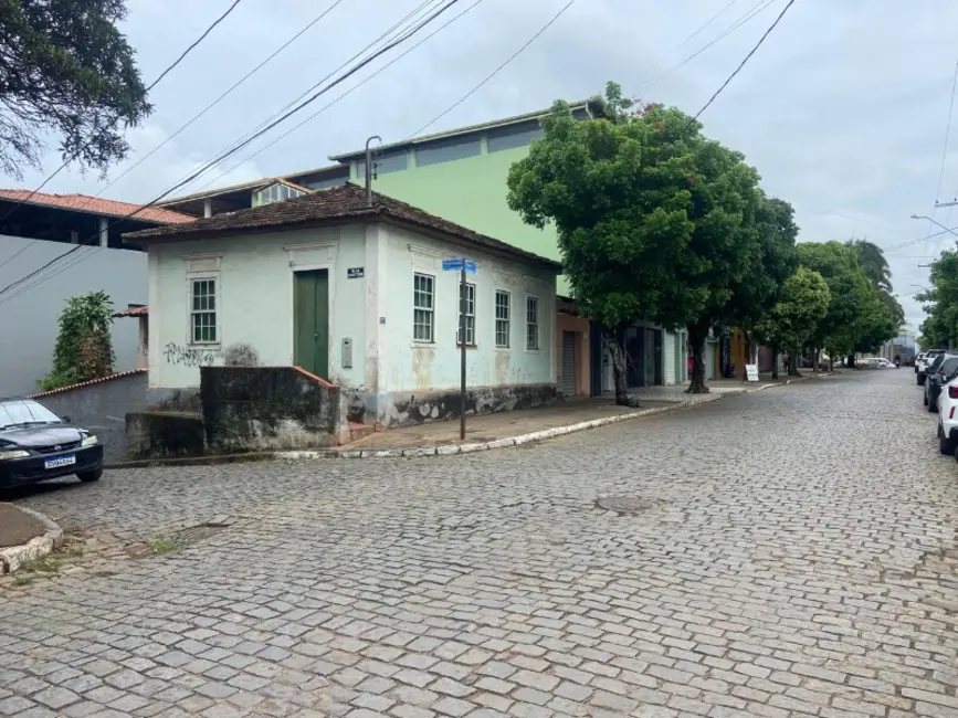 Foto 2 de Casa com 3 quartos à venda, 150m2 em Centro, Entre Rios De Minas - MG
