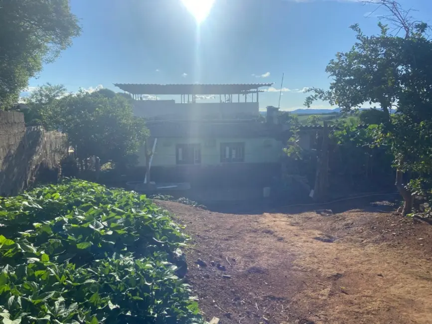 Foto 8 de Casa com 5 quartos à venda, 200m2 em Castro, Entre Rios De Minas - MG