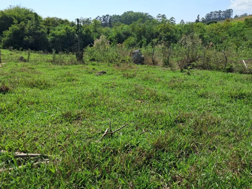 Foto 3 de Sítio / Rancho à venda em Desterro De Entre Rios - MG