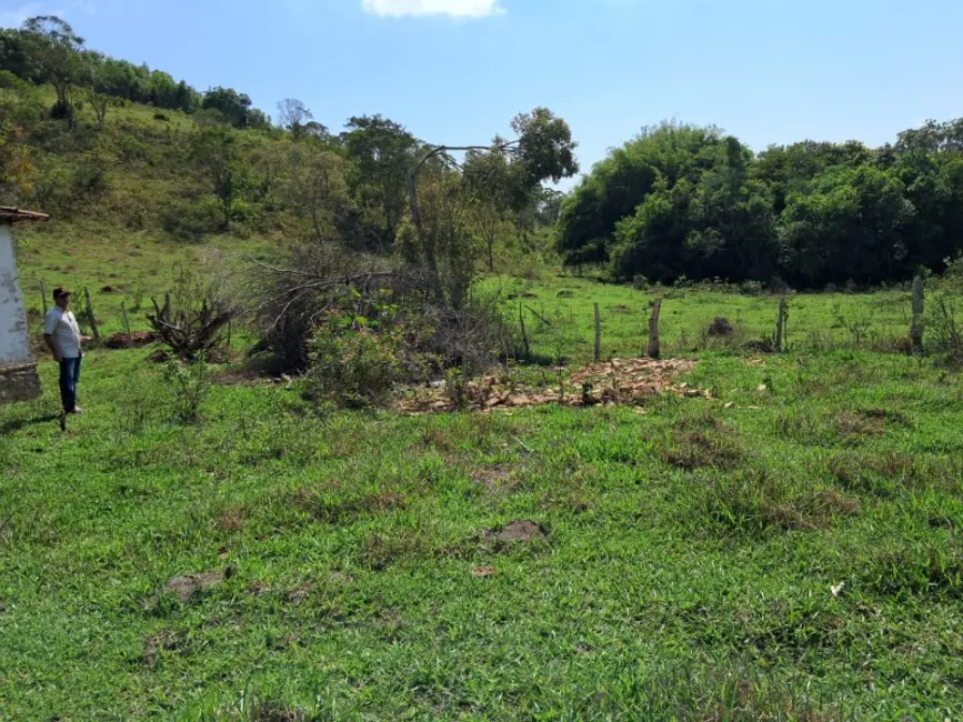 Foto 4 de Sítio / Rancho à venda em Desterro De Entre Rios - MG