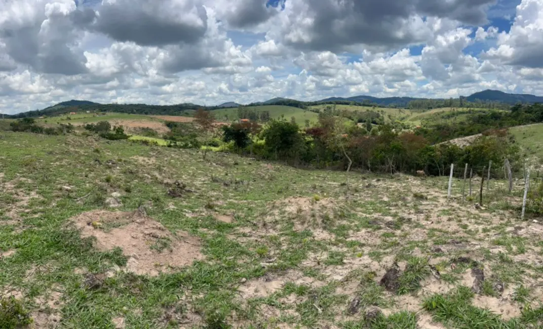 Foto 4 de Chácara à venda em Entre Rios De Minas - MG