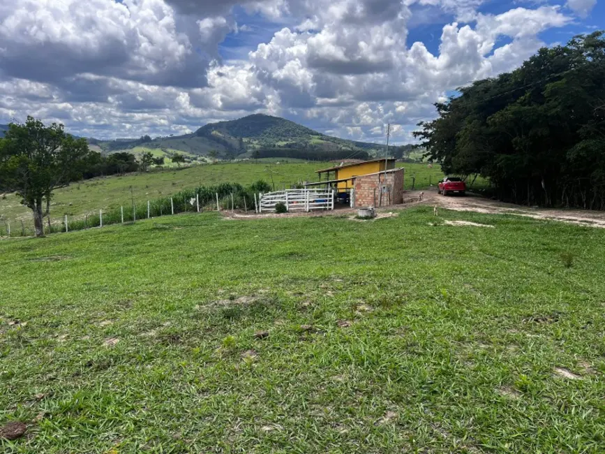 Foto 7 de Chácara à venda em Entre Rios De Minas - MG