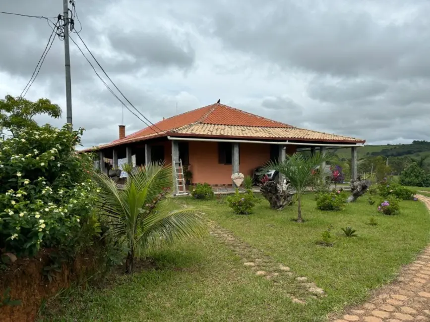 Foto 2 de Sítio / Rancho à venda em Desterro De Entre Rios - MG