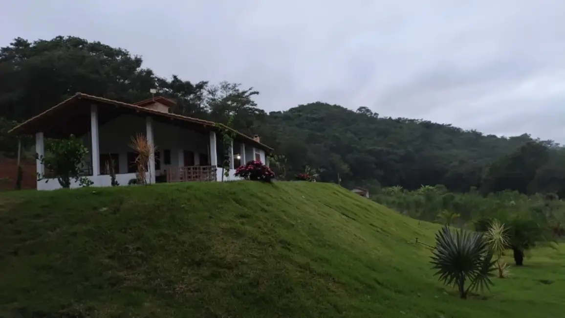 Foto 3 de Chácara com 2 quartos à venda em Entre Rios De Minas - MG