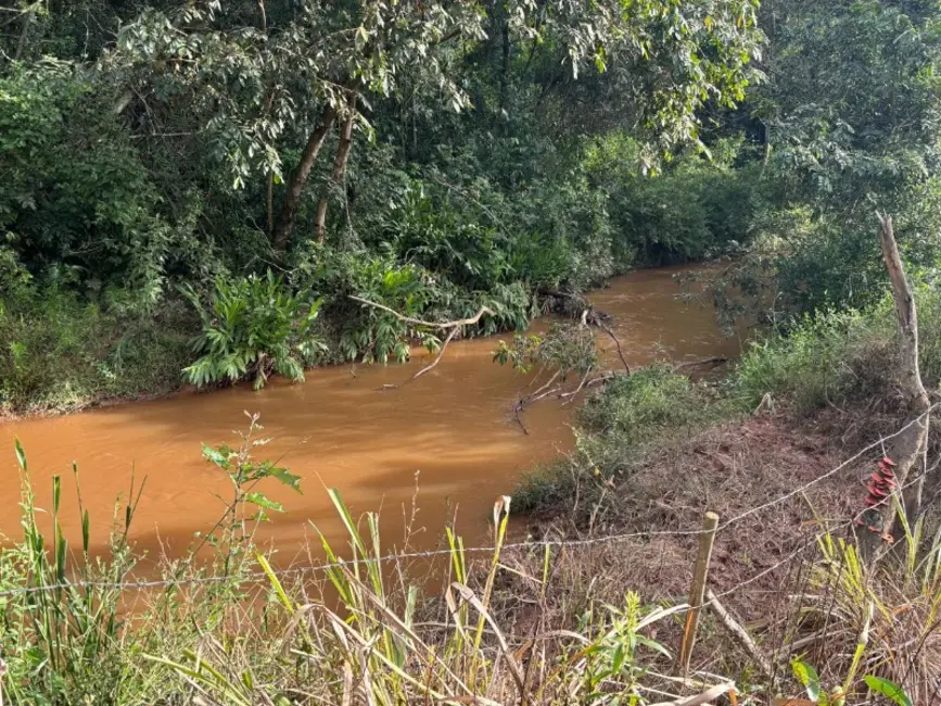 Foto 2 de Chácara com 2 quartos à venda em Entre Rios De Minas - MG