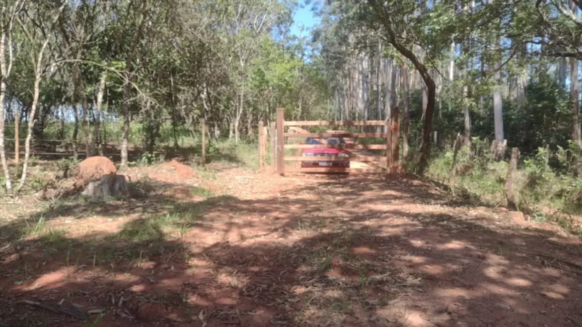 Foto 4 de Terreno / Lote à venda, 20000m2 em Entre Rios De Minas - MG