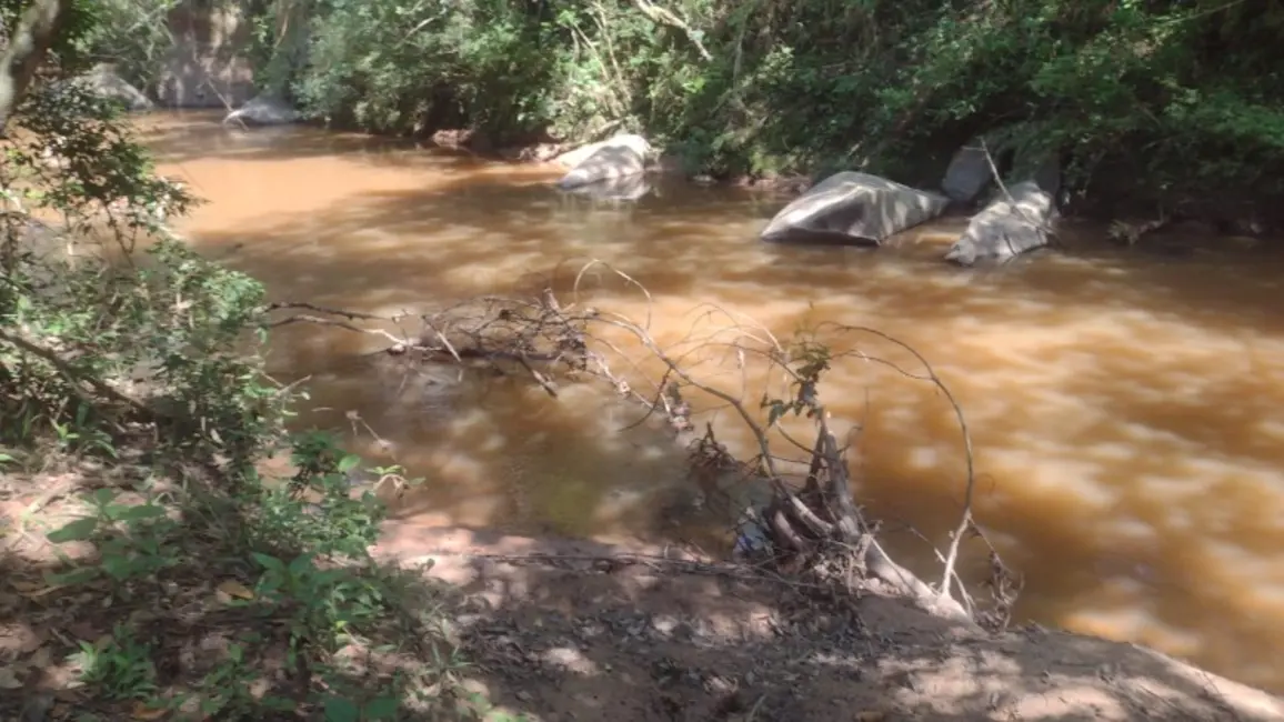Foto 6 de Terreno / Lote à venda, 20000m2 em Entre Rios De Minas - MG