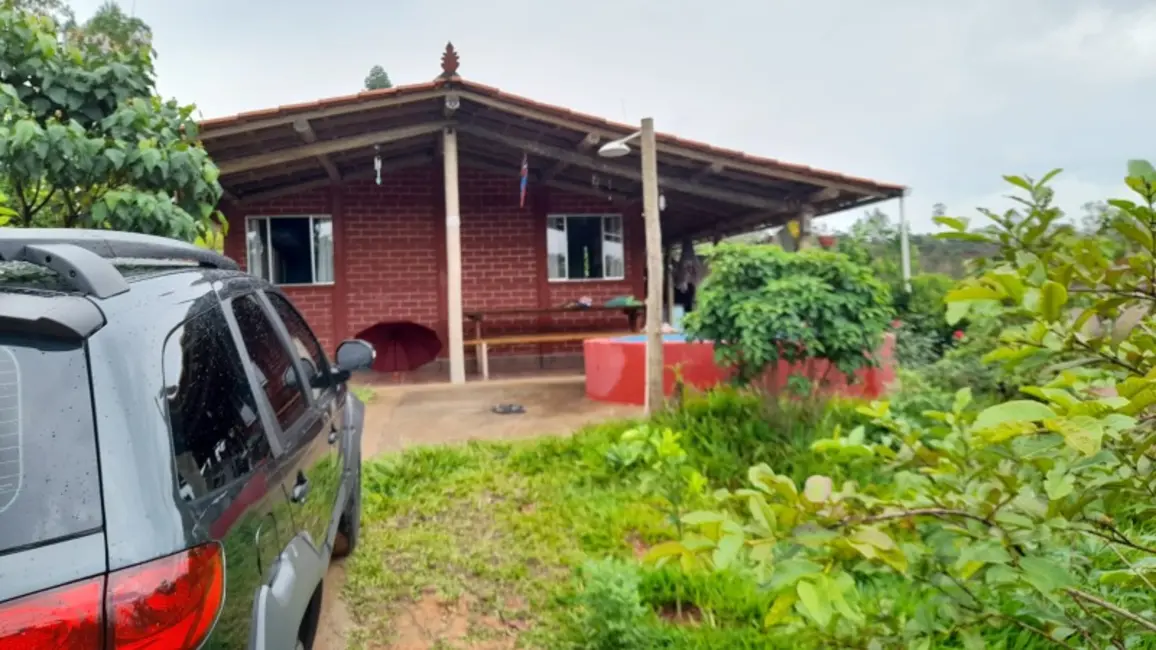 Foto 3 de Chácara à venda em Entre Rios De Minas - MG