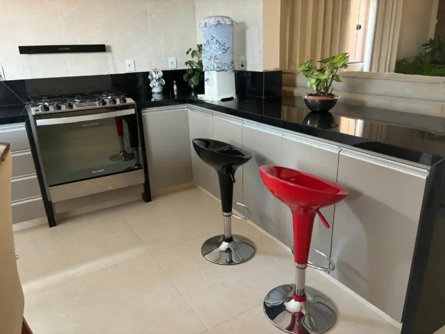 Foto 8 de Casa com 2 quartos à venda, 190m2 em Entre Rios De Minas - MG