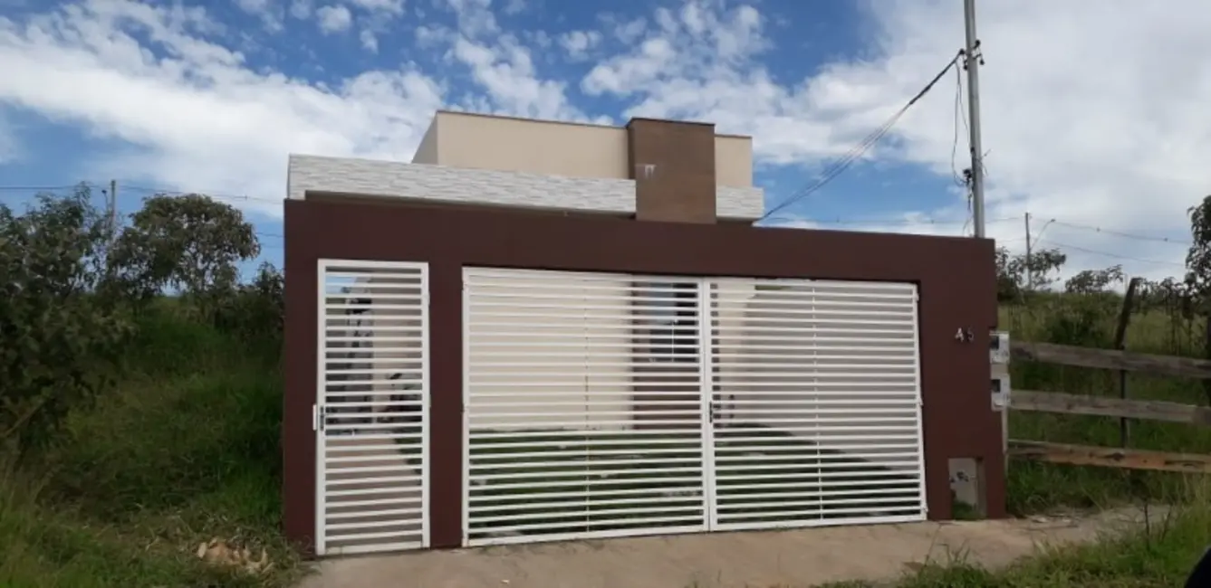 Foto 3 de Casa com 3 quartos à venda, 86m2 em Entre Rios De Minas - MG