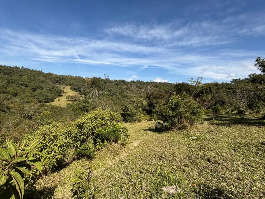Foto 1 de Terreno / Lote à venda, 100000m2 em Entre Rios De Minas - MG