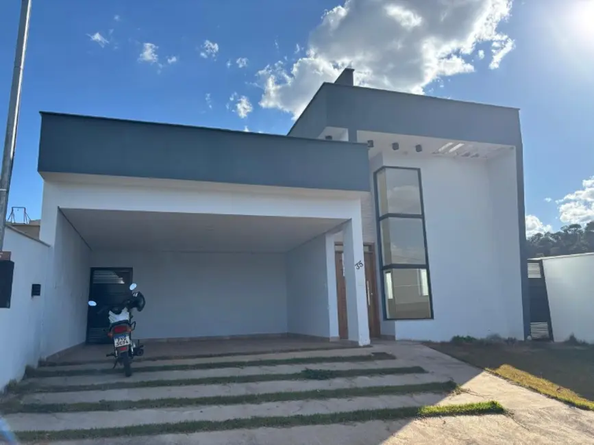 Foto 2 de Casa com 2 quartos à venda, 160m2 em Entre Rios De Minas - MG