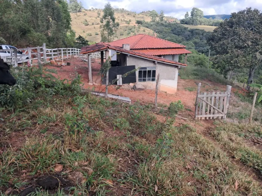 Foto 1 de Sítio / Rancho à venda em Desterro De Entre Rios - MG