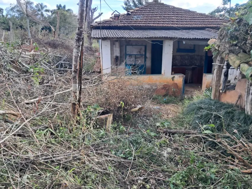 Sítio / Rancho à venda em Desterro De Entre Rios - MG - imagem 8 Foto 8 de Sítio / Rancho à venda em Desterro De Entre Rios - MG