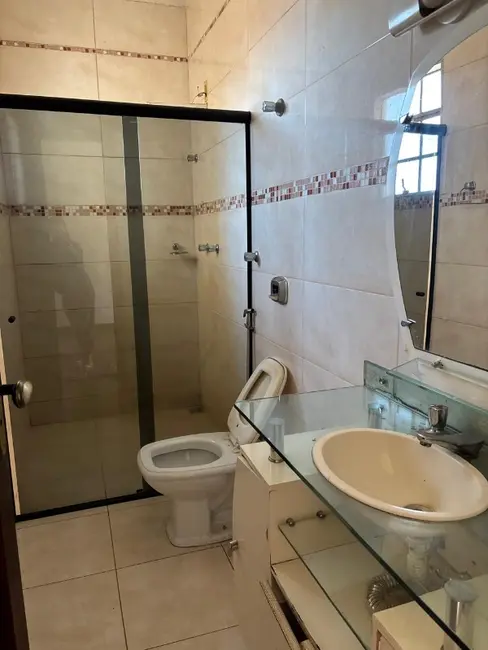 Foto 6 de Casa com 3 quartos para alugar, 90m2 em Entre Rios De Minas - MG