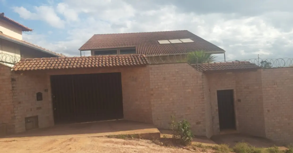Foto 3 de Casa com 3 quartos à venda, 700m2 em Entre Rios De Minas - MG