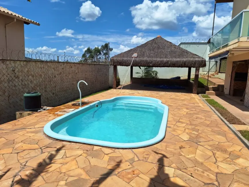 Foto 8 de Casa com 3 quartos à venda, 700m2 em Entre Rios De Minas - MG