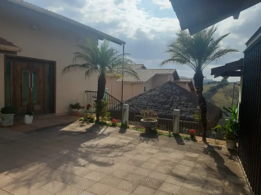 Foto 2 de Casa com 3 quartos à venda, 700m2 em Entre Rios De Minas - MG