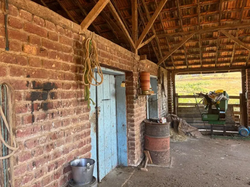 Terreno / Lote à venda, 270000m2 em Desterro De Entre Rios - MG - imagem 9 Foto 9 de Terreno / Lote à venda, 270000m2 em Desterro De Entre Rios - MG