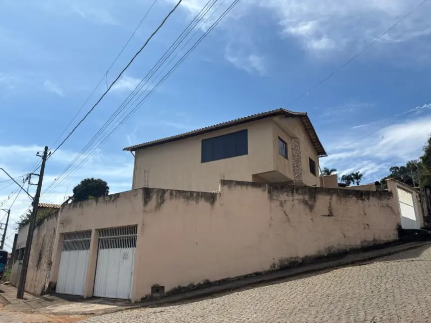 Foto 2 de Casa com 2 quartos à venda, 364m2 em Entre Rios De Minas - MG