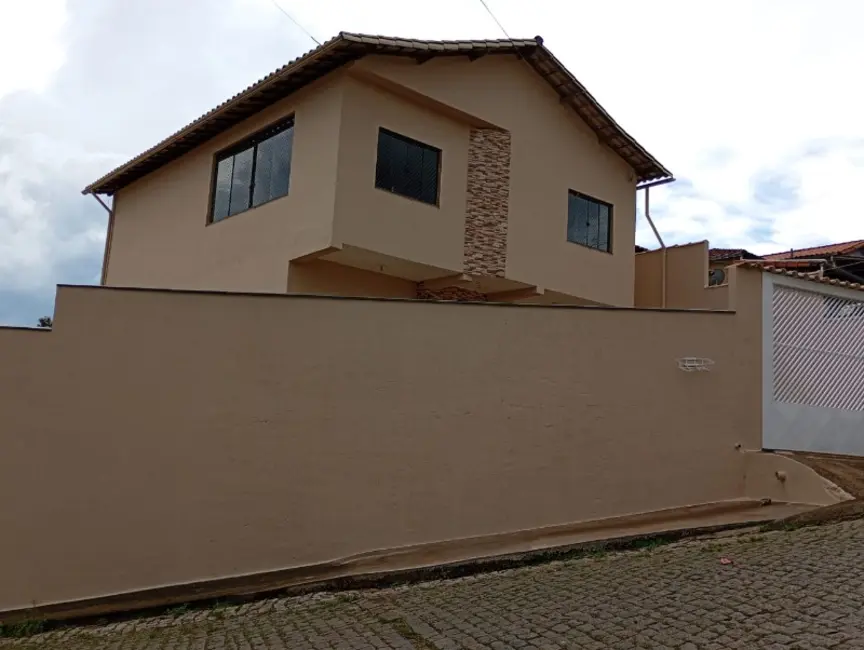 Foto 1 de Casa com 2 quartos à venda, 364m2 em Entre Rios De Minas - MG