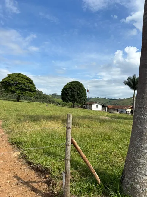 Foto 3 de Terreno / Lote à venda, 240m2 em Entre Rios De Minas - MG