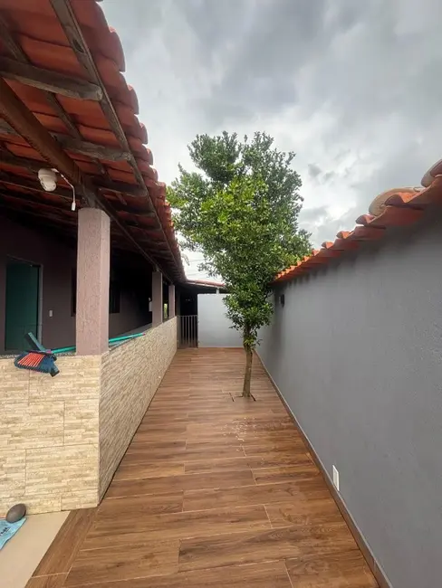 Foto 6 de Casa com 3 quartos à venda, 300m2 em Castro, Entre Rios De Minas - MG