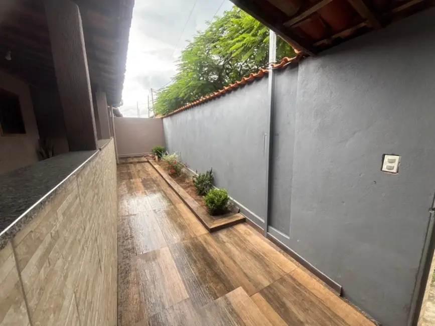 Foto 8 de Casa com 3 quartos à venda, 300m2 em Castro, Entre Rios De Minas - MG