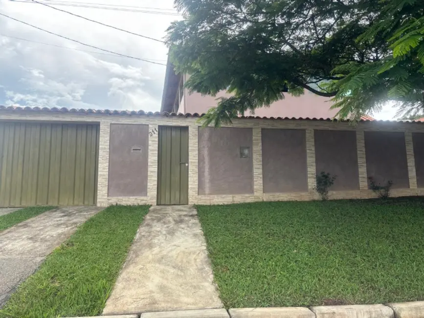 Foto 3 de Casa com 3 quartos à venda, 300m2 em Castro, Entre Rios De Minas - MG