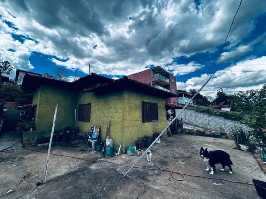 Foto 2 de Casa com 3 quartos à venda, 100m2 em Desterro De Entre Rios - MG