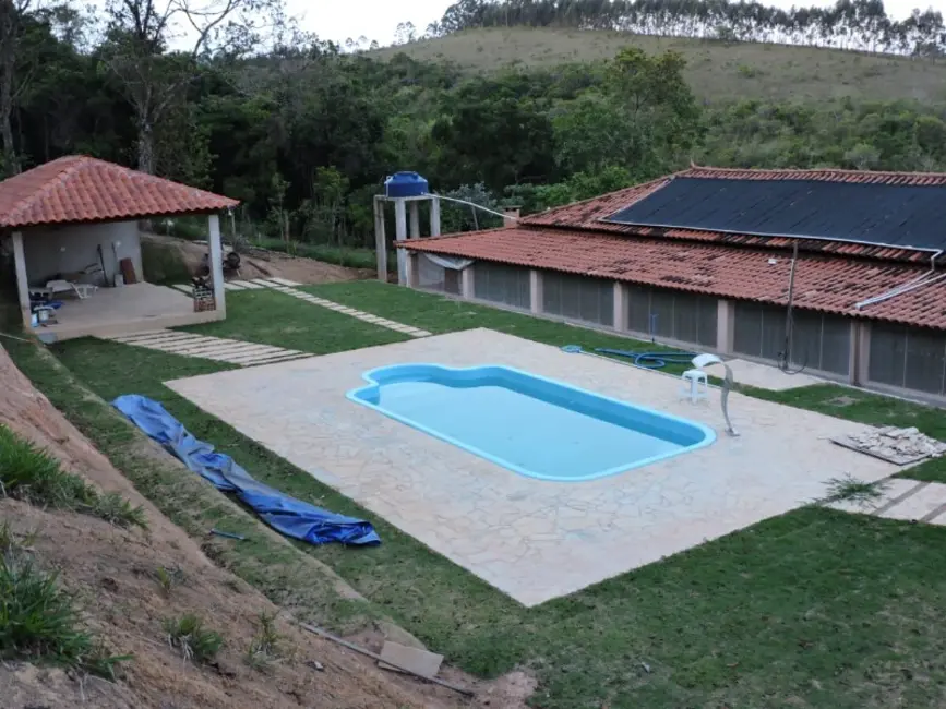 Foto 1 de Sítio / Rancho à venda em Desterro De Entre Rios - MG