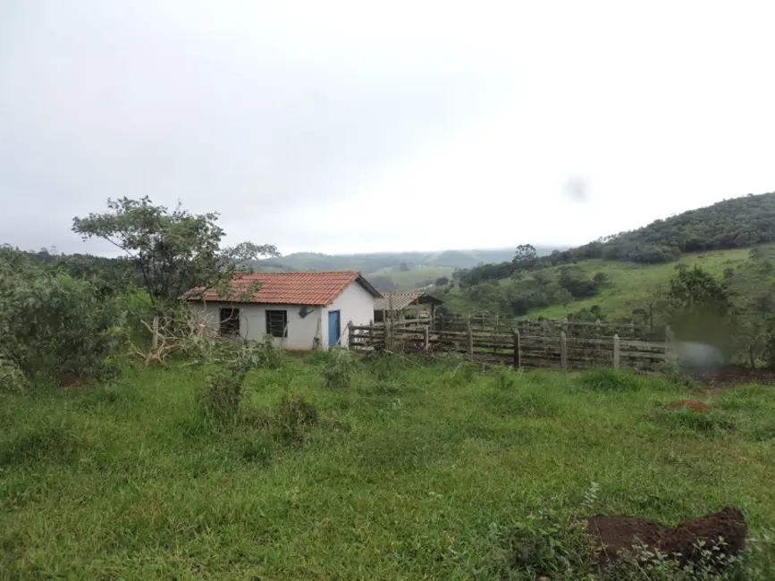 Foto 1 de Sítio / Rancho à venda em Desterro De Entre Rios - MG