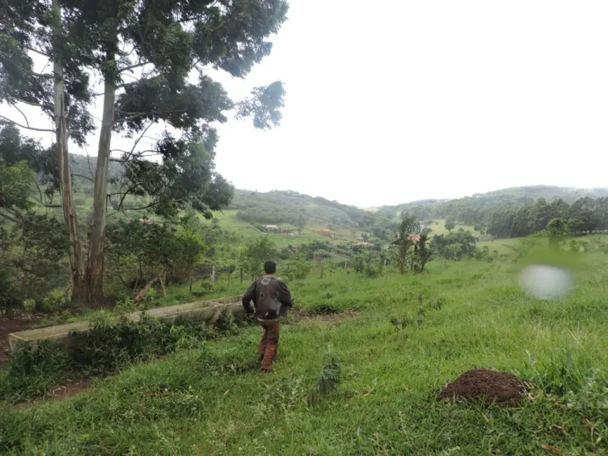Foto 3 de Sítio / Rancho à venda em Desterro De Entre Rios - MG