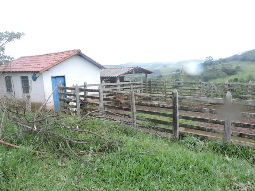 Foto 2 de Sítio / Rancho à venda em Desterro De Entre Rios - MG