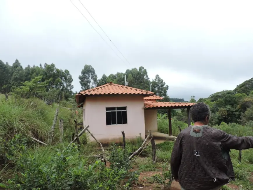 Foto 1 de Sítio / Rancho à venda em Desterro De Entre Rios - MG