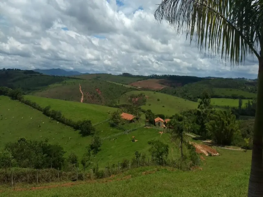 Foto 7 de Sítio / Rancho à venda em Sao Bras Do Suacui - MG