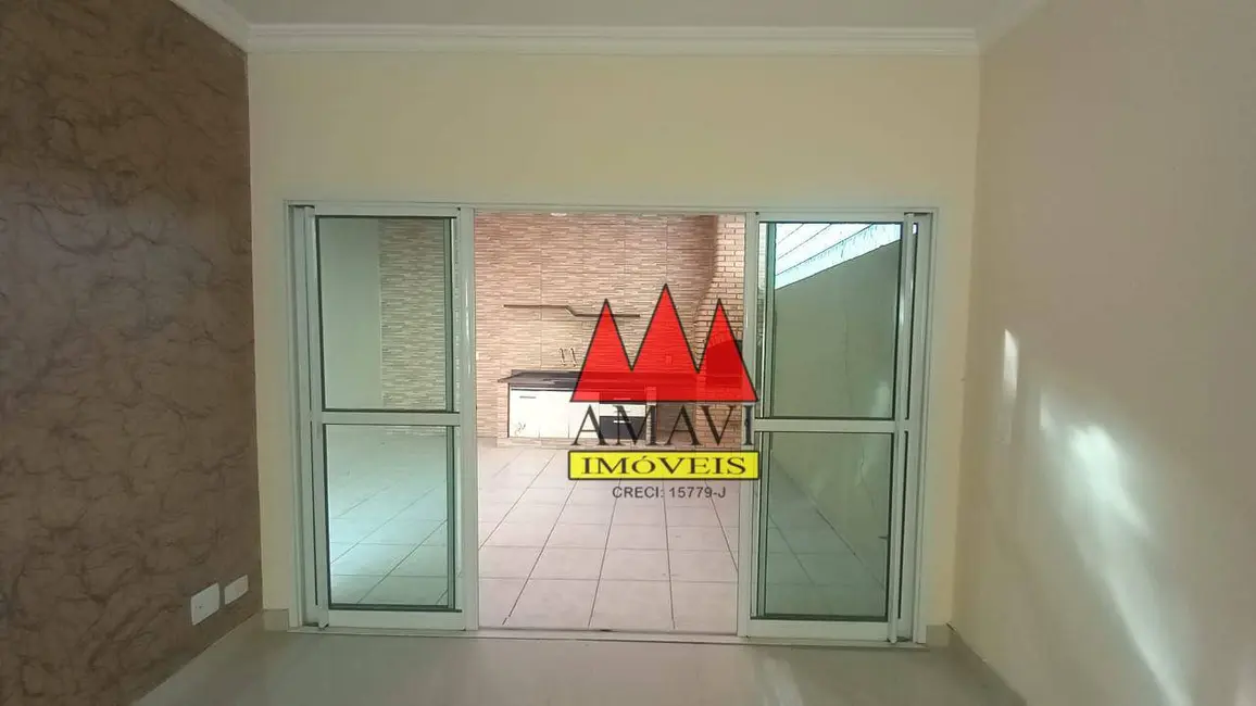 Foto 1 de Sobrado com 3 quartos à venda, 135m2 em Vila Romero, São Paulo - SP